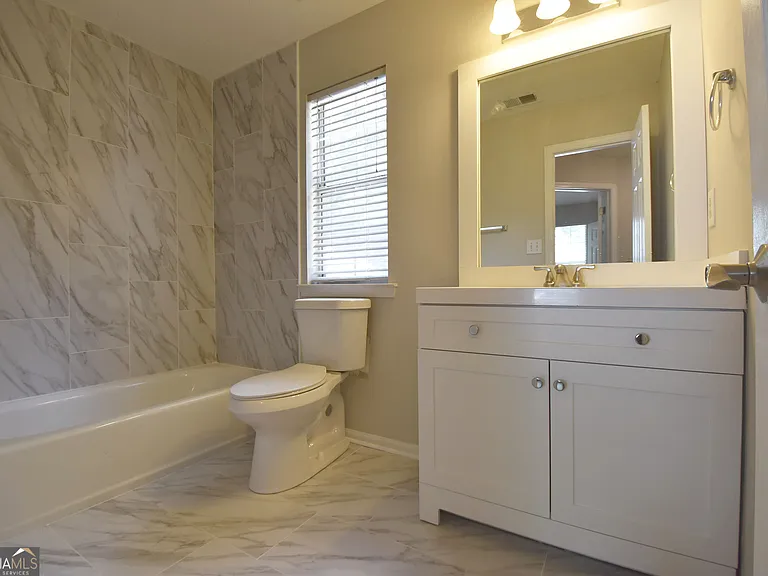 115 S Fairfield Dr — Photo 24