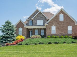 121 Candlewood Dr, Winchester, KY 40391