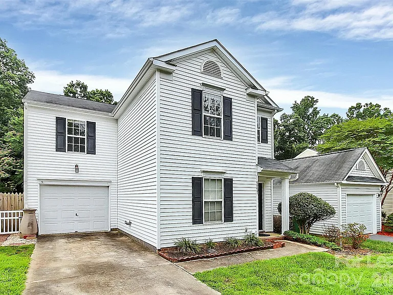 5227 Silabert Ave — Photo 2