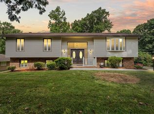 1308 Weatherbee Dr, Winston Salem, NC 27103