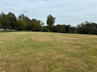 2057 Blue Gill Dr, Gallatin, MO 64640