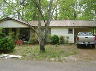 10 Center Dr, Springville, TN 38256