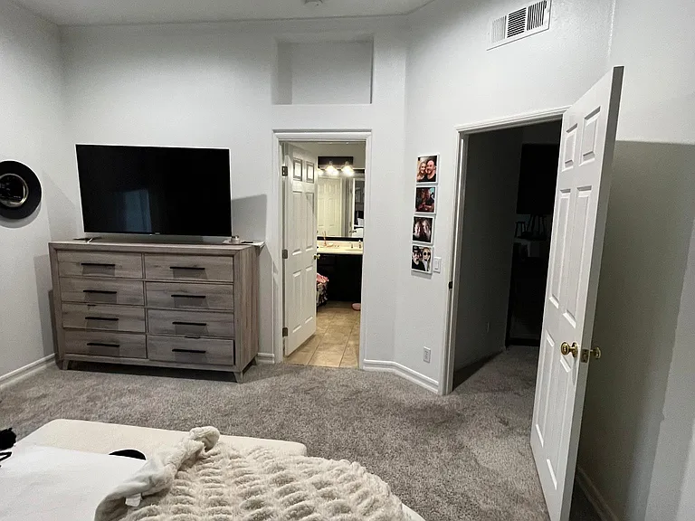 4918 E Leeds Ave — Photo 11