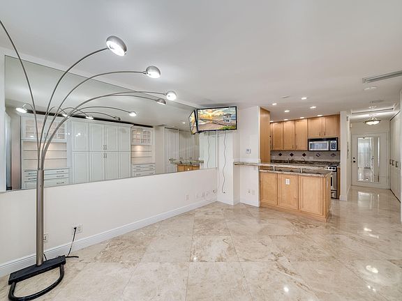 2nd image of 405 N Ocean Boulevard #122