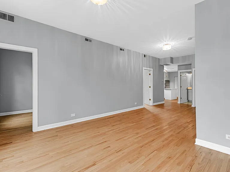3421 W Armitage Ave #1F — Photo 16