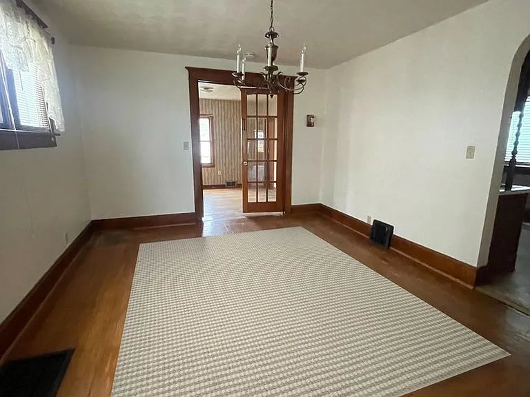 254 Western Ave — Photo 5