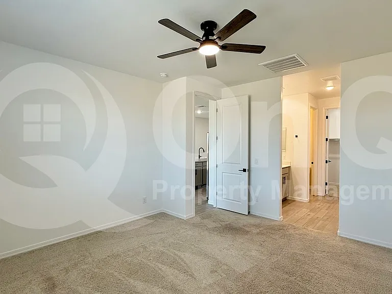 22824 E Roundup Way — Photo 9