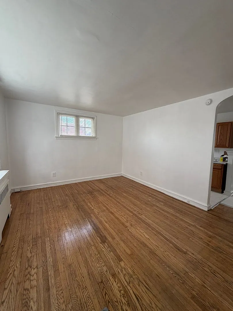 7925 Cedarbrook Avenue — Photo 4