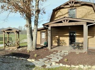 371 Mountain Meadows Rd, Cleveland, GA 30528