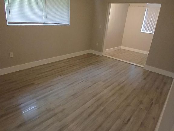 5th image of 1320 NE 146th St