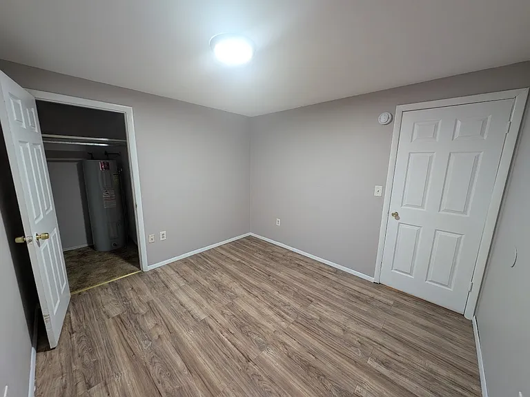 113 E Franklin St #C9 — Photo 3