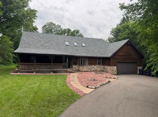 9934 Maple Ave, Minneapolis, MN 55431