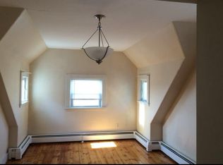 28 Broadway APT 3, Beverly, MA 01915