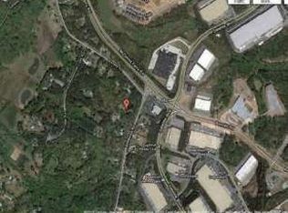 3400 Wildwood Rd, Suwanee, GA 30024