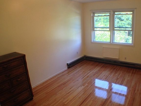 5th image of 2618 9th St APT 2