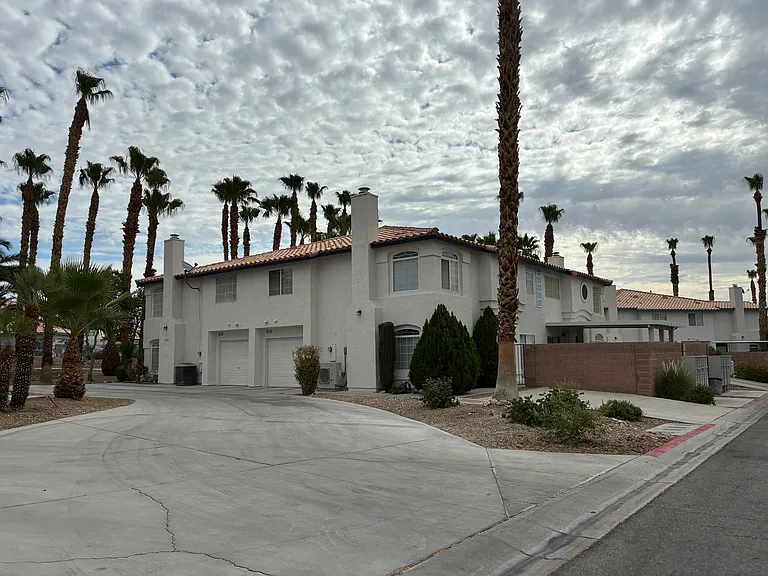 5028 Starfinder Ave — Photo 2