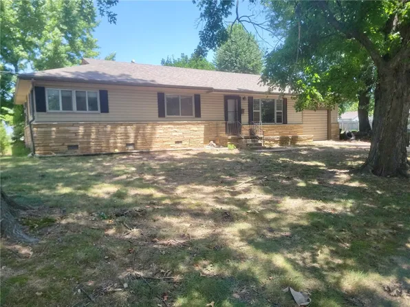 1004 W Magnolia St, Rogers, AR 72756