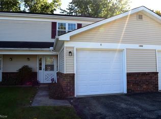 1800 Rolling Hills Dr, Twinsburg, OH 44087