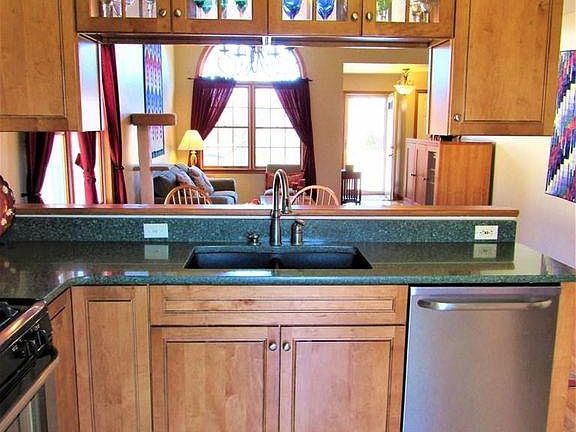 5th image of 3070 Sheffield Dr