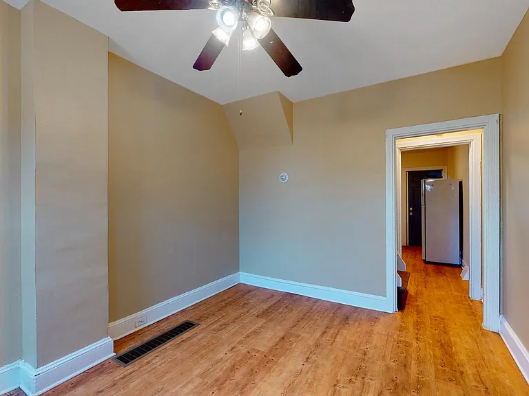 3927 Warren St — Photo 3