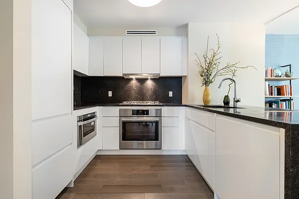 Rented by Brick&Mortar | media 12