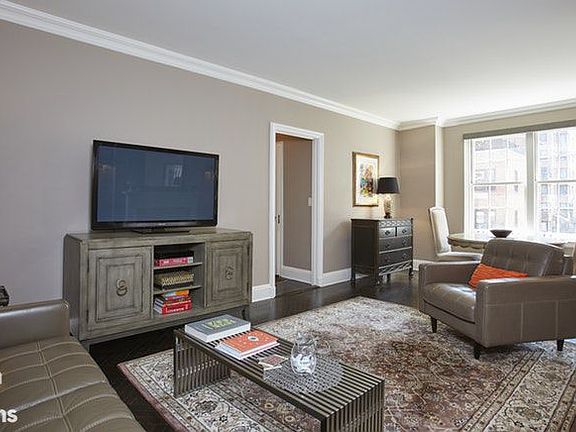 2nd image of 14 Sutton Pl S APT 9E