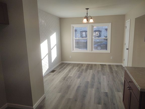 5th image of 637 23rd Ave