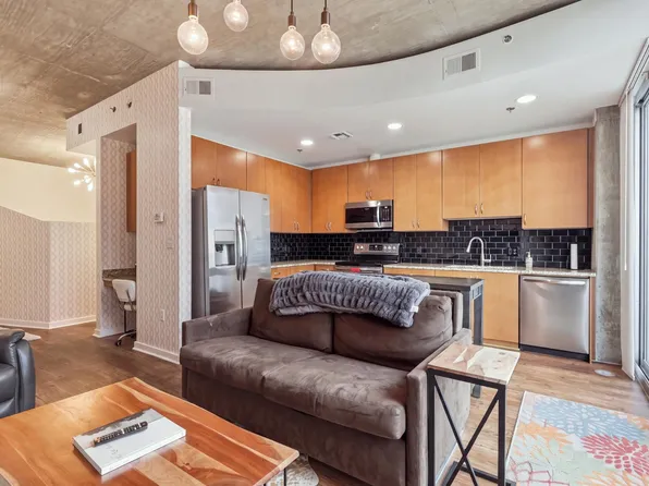 301 Demonbreun St Unit 811, Nashville, TN 37201