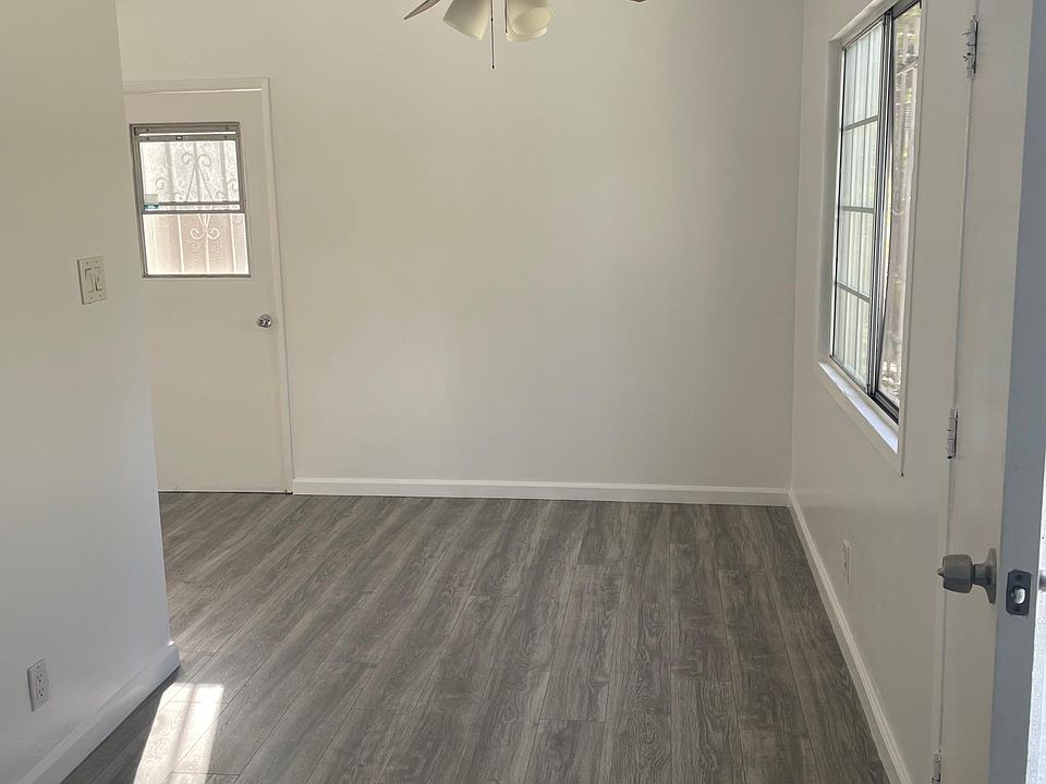 1st image of 4861 E 60th Pl #B