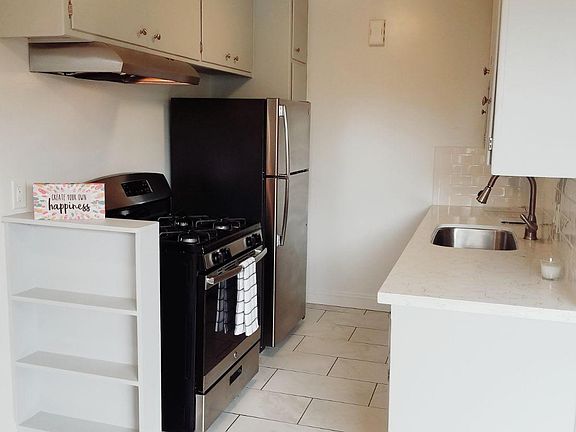 2nd image of 330 Orizaba Ave APT 4