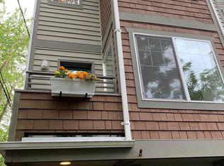 443 NE Ravenna Blvd Unit C, Seattle, WA 98115
