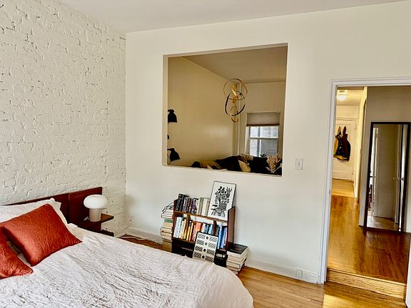 5th image of 229 W 16th St APT 4D