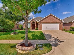 4417 New Meadow Dr, Mansfield, TX 76063