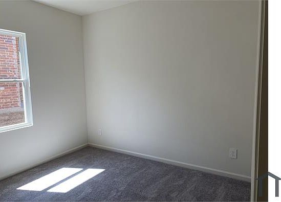 3rd image of 704 Richmond Dr