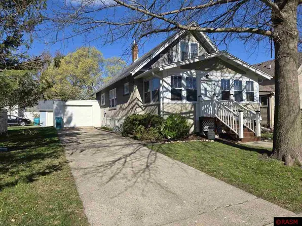 308 5th St SE, Waseca, MN 56093
