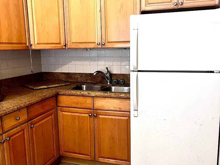 224 Conniston Rd #2-1 — Photo 5