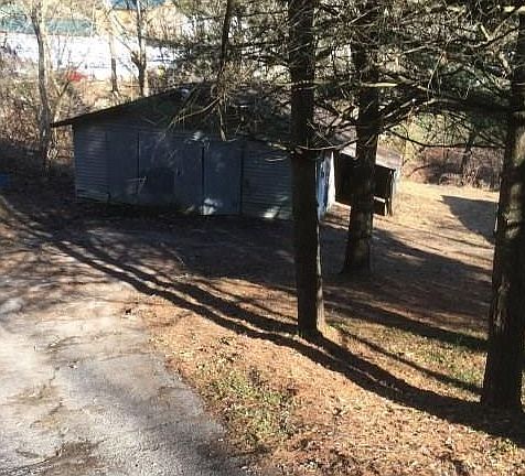 2nd image of 2702 Sissonville Dr