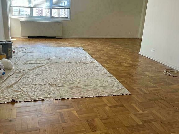 4th image of 401 E 81st St APT 21E