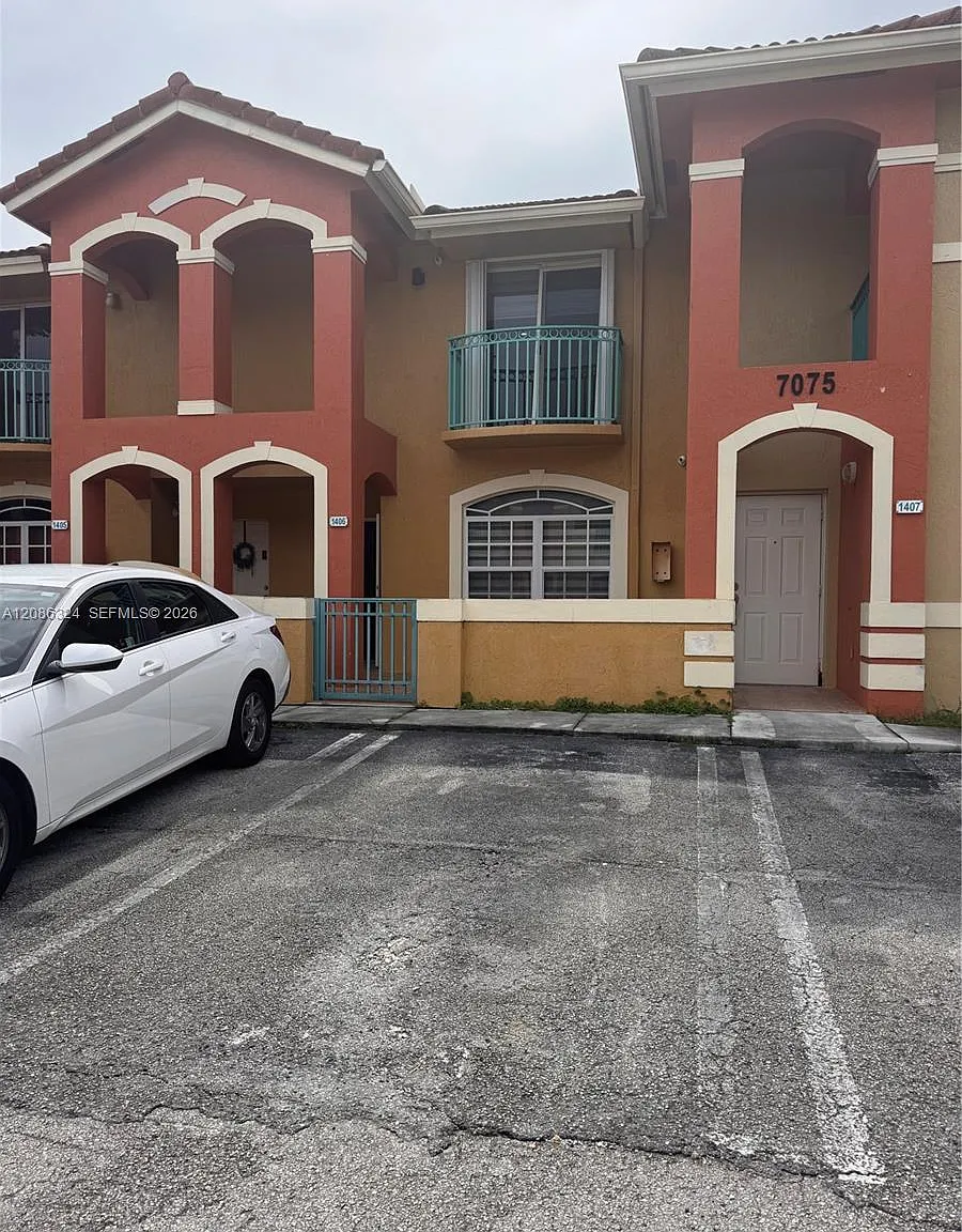Bonita Golf View Townvill — Photo 1
