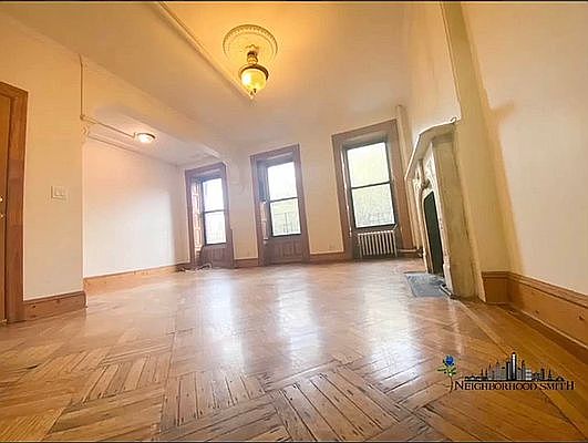2nd image of 35 Halsey St #4