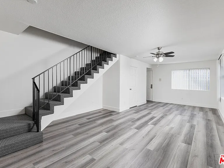 6616 Sylmar Ave #1 — Photo 1