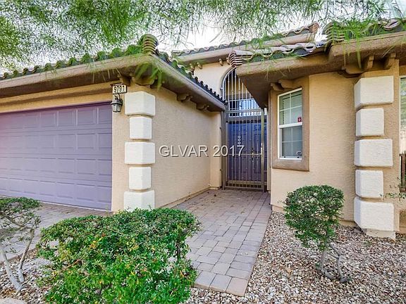 3rd image of 9791 Crescent Lodge Ct