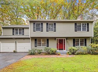 27 Fox Run Rd, Unionville, CT 06085