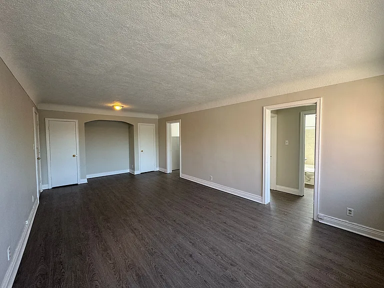 8 E 36th St #34 — Photo 1