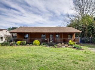 8 Harrower Ct, Portsmouth, VA 23701
