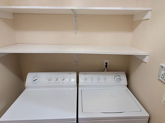 5th image of 29472 Juneau Ln
