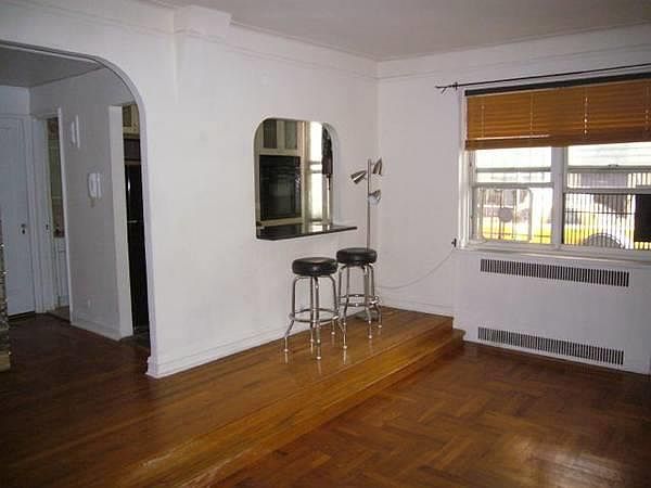 1st image of 210-218 W 19th St APT 1