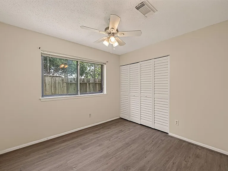 2423 Anthony Hay Ln — Photo 19