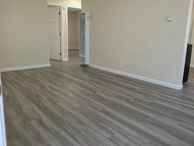 1813 Robin Ln #1 — Photo 2
