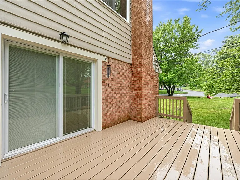 8624 Parliament Dr — Photo 41